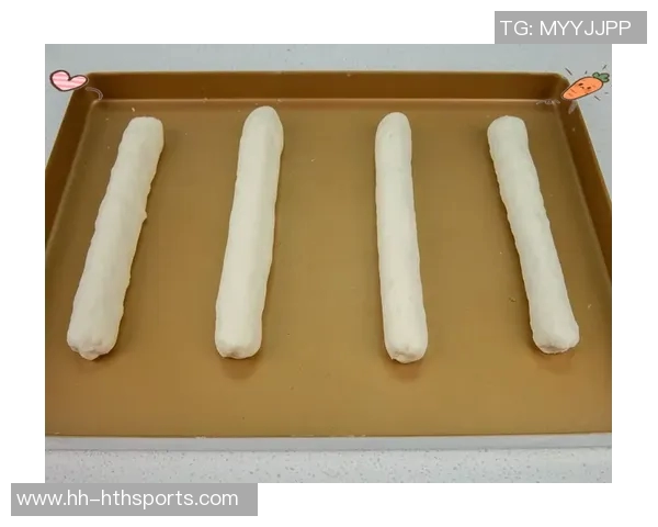 萨卡分享家庭早餐回忆十字面包夹香肠的温暖滋味