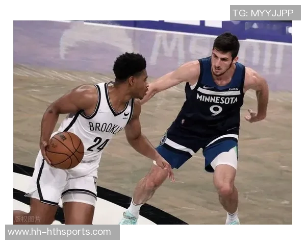 卡梅隆托马斯表现亮眼16分钟内贡献8分2板4助引关注